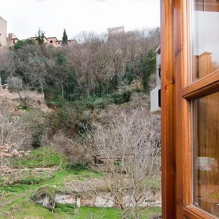 Chezmoihomes Alhambra Apartment